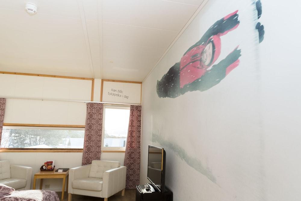 Tjeldsundbrua Hotel Skanland Esterno foto