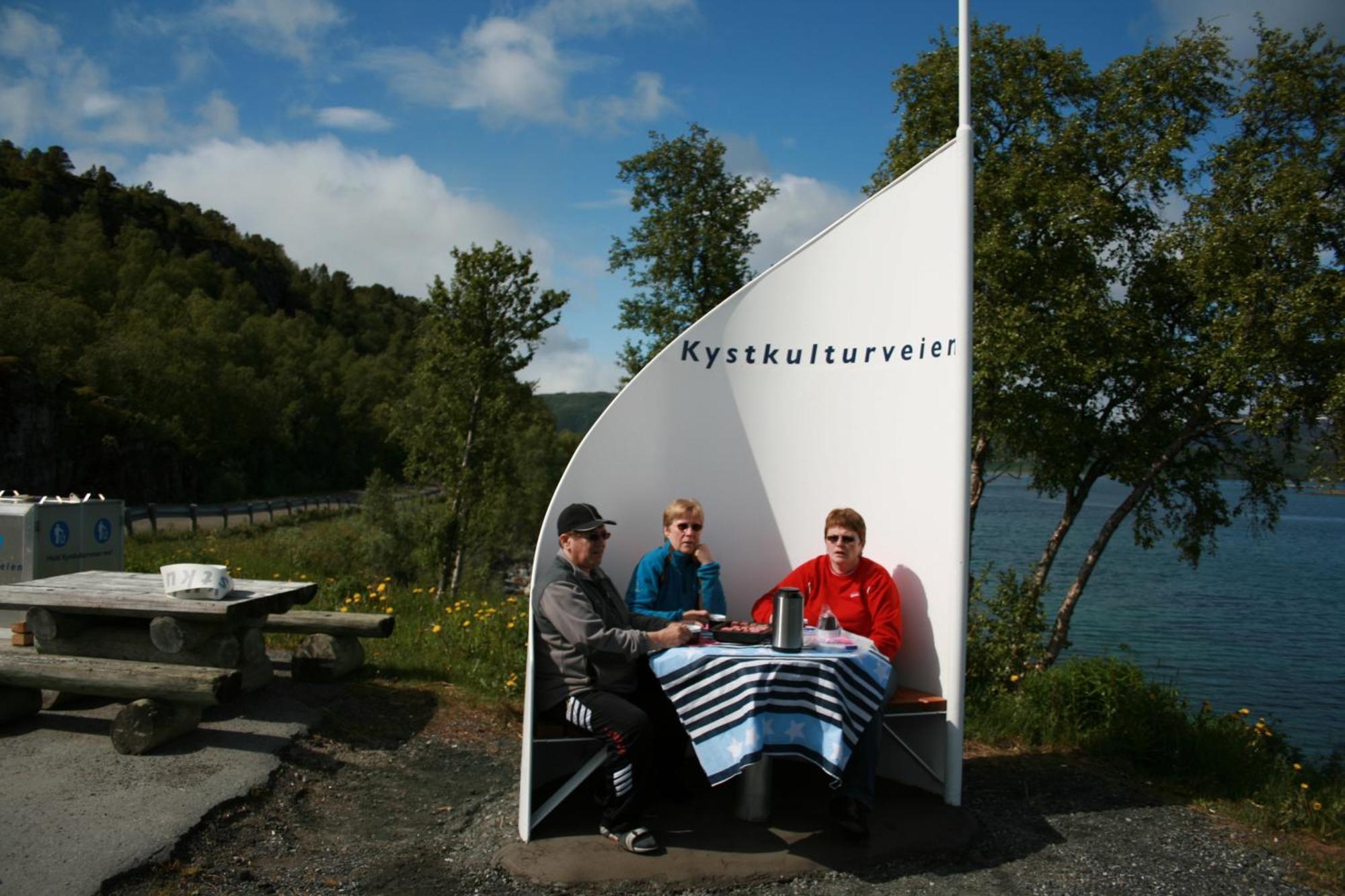 Tjeldsundbrua Hotel Skanland Esterno foto